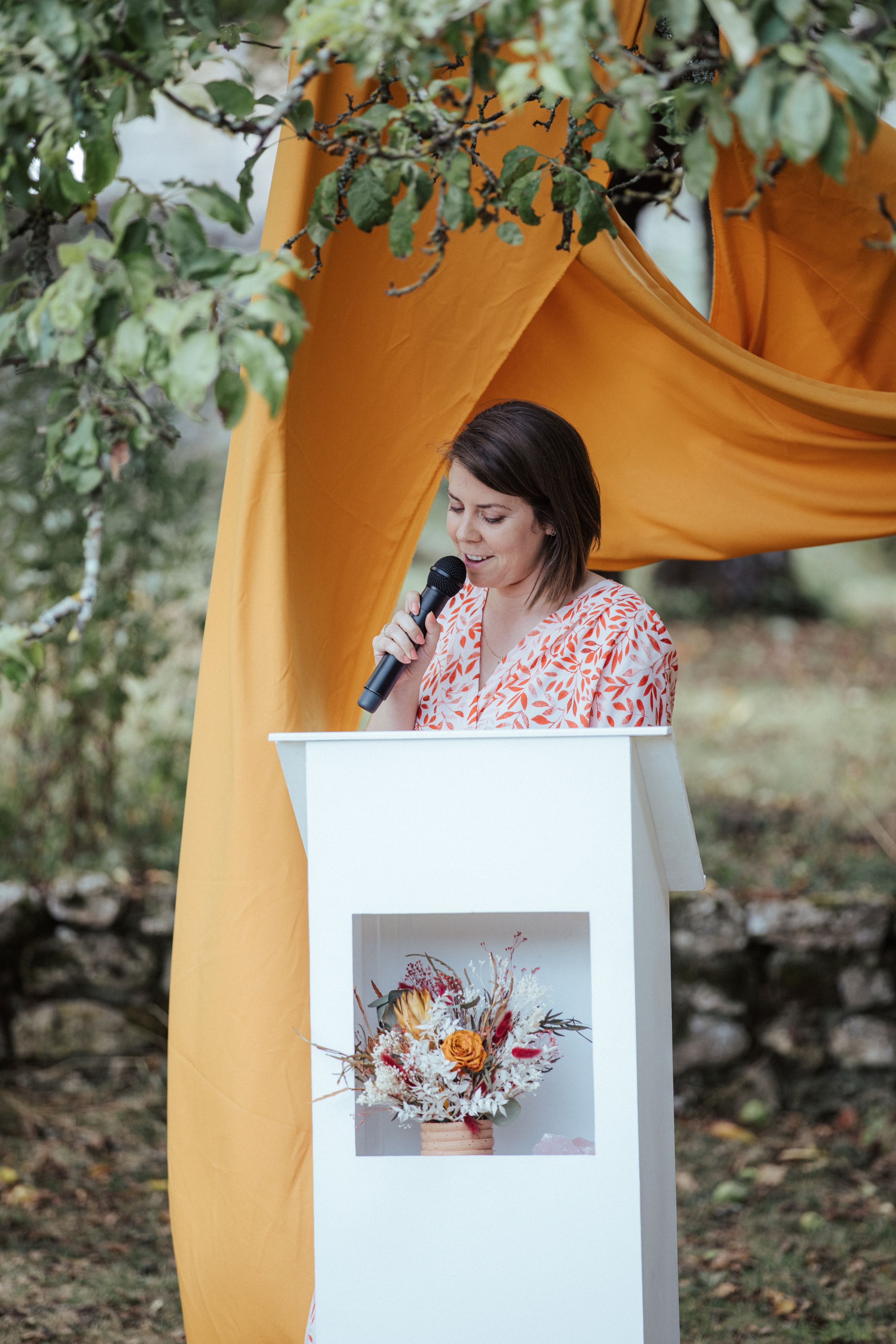 Amélie Gosset Officiante et décoratrice 86 Lilie événements