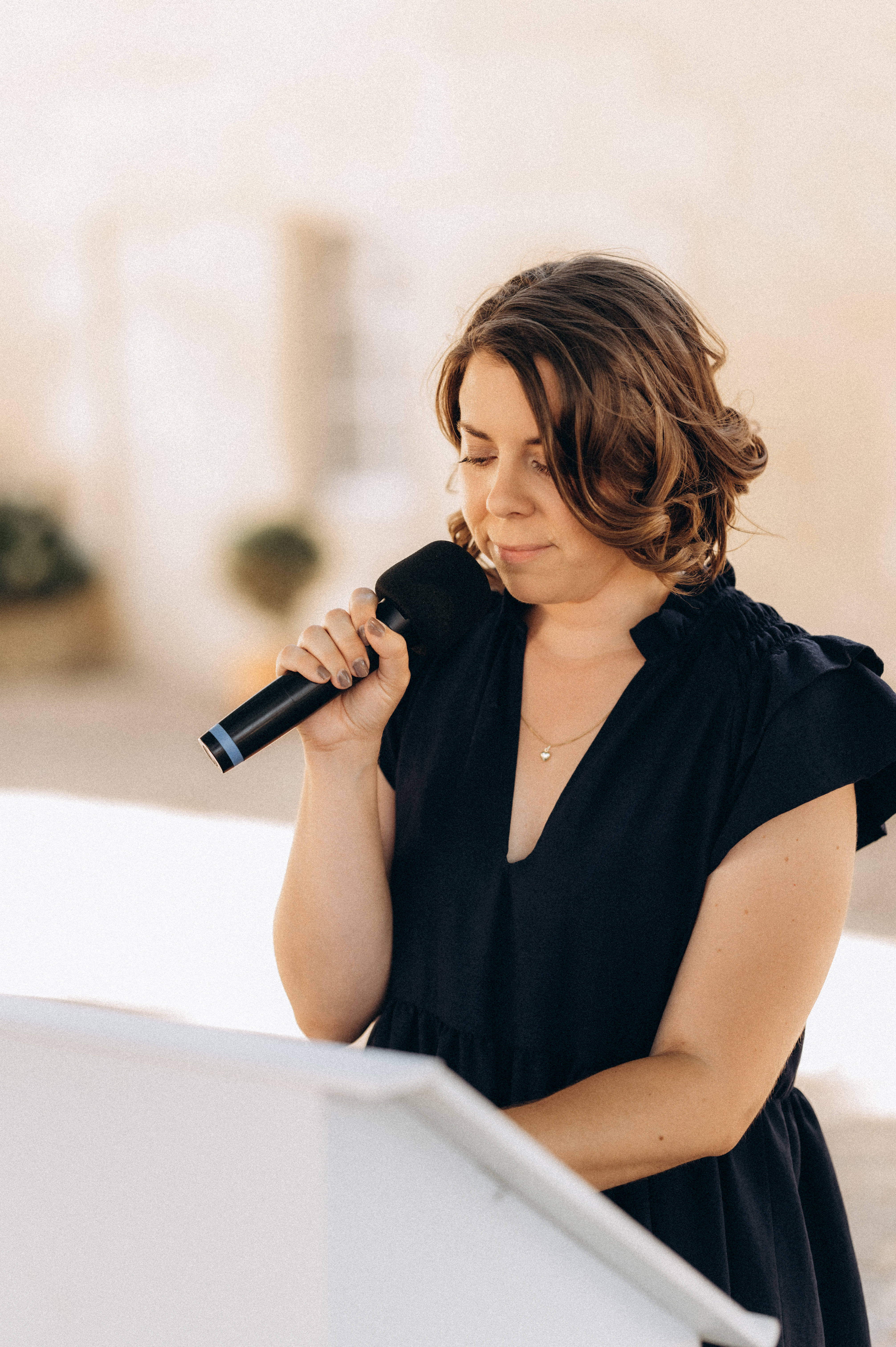 Amélie Gosset Officiante et décoratrice 86 Lilie événements